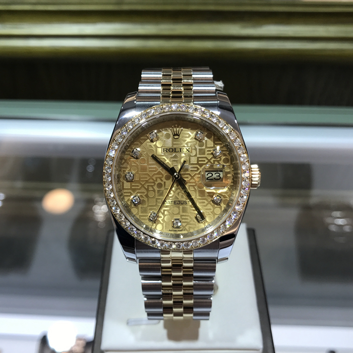 ROLEX 劳力士 日志型系列，116243。36毫米表径，18K黄金/精钢表壳镶钻，纪念花纹面盘，钻石时标，3点位置防反光凸透式放大（2.5倍）日历窗，自动上弦机械机芯。 单表无附件。