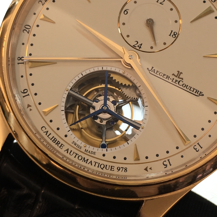 Jaeger-LeCoultre 积家 master 大师系列，1662410。43毫米表径，18K玫瑰金表壳，米黄色面盘，太妃形指针，6点位置陀飞轮装置，自动上弦机械机芯，动力储备45小时。 全套附件齐全。