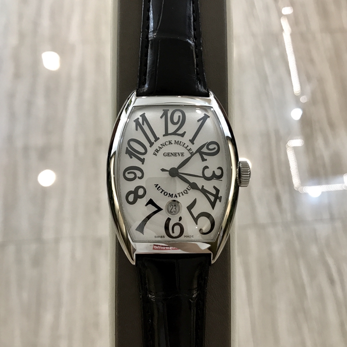 FRANCK MULLER 法兰克穆勒 CASABLANCA 系列，8880 B SC DT。39.5x55.3毫米表径。精钢表壳，黑字面盘，6点位置日期显示。自动上弦机械机芯。 未使用品全套附件齐全。