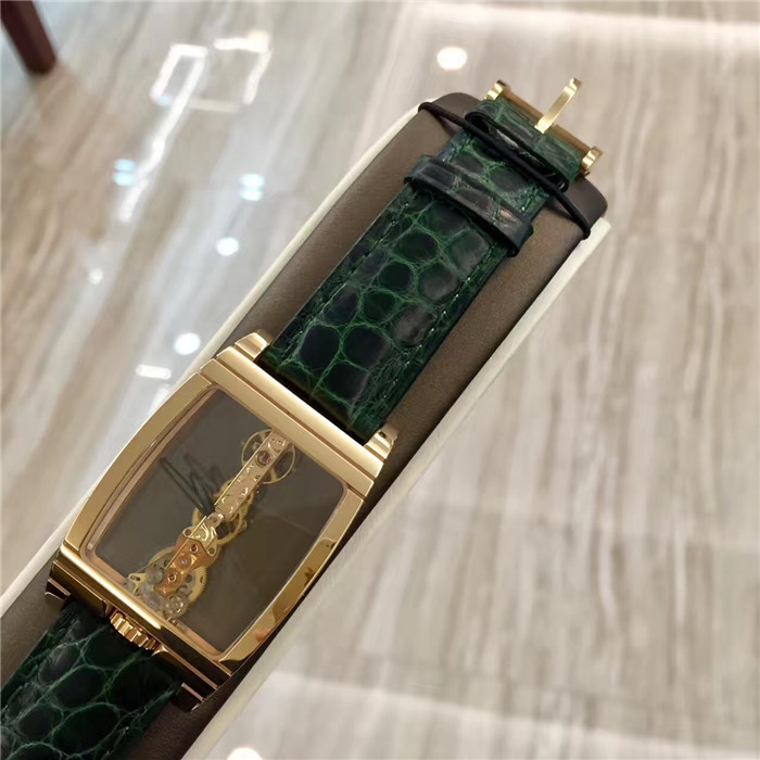 CORUM 昆仑 CORUM  Bridges 昆仑桥系列，113.550.55/0001。32x50毫米表径，全镂空酒桶形，18k玫瑰金壳扣。CO113 自产手动上弦机械机芯，动力储备40小时。 