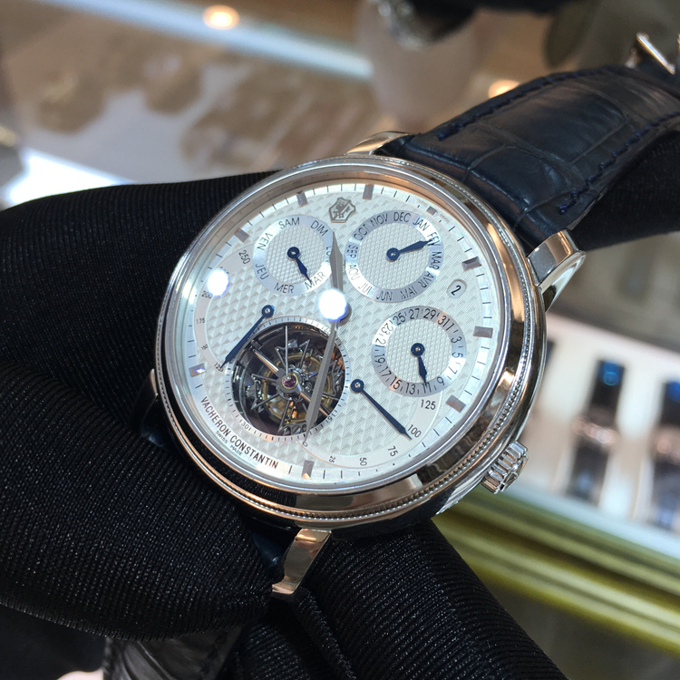 Vacheron Constantin 江诗丹顿，80251。万年历陀飞轮，铂金250周年纪念，手动机械机芯14天超长动力。 单表无附件。