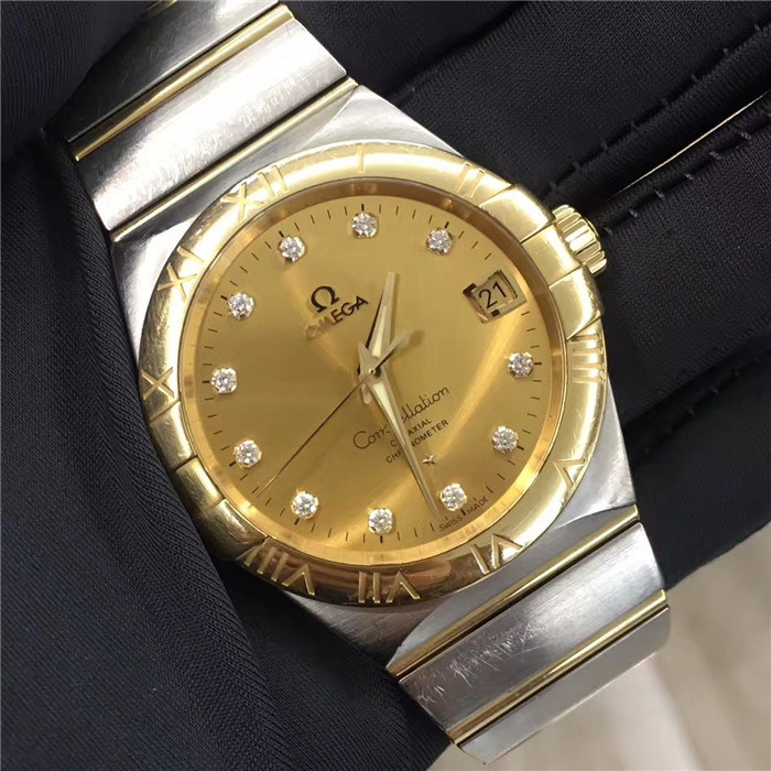 Omega 欧米茄 星座系列，123.20.38.21.58.001。39毫米表径，18K黄金/精钢表壳，香槟色表盘刻钻，3点位置日期显示，自动上弦机械机芯。动力储备60小时。参考公价：74500元。 单表附保卡。