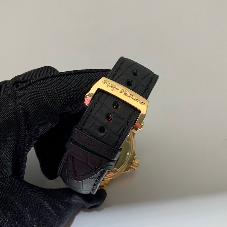 Blancpain 宝珀 五十噚系列，5025-3630-52A。45毫米大表径，18K玫瑰金表壳，黑色面盘，12点位置陀飞轮装置，6点位置动力储备显示，25A自动上弦机械机芯，动力储备192小时，专柜定价：1029500元。 单表附盒子。