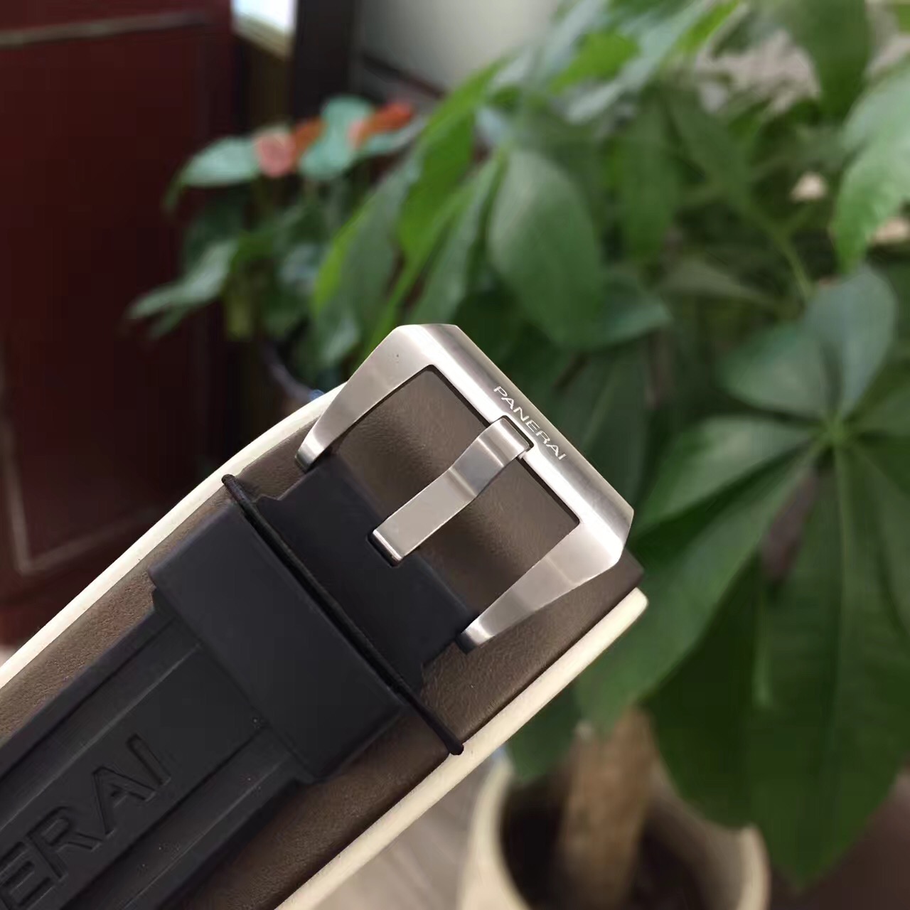 沛纳海LUMINOR 1950 PAM00321 45mm精钢 GMT两地时 自产P.9002自动机芯三天动力储存 