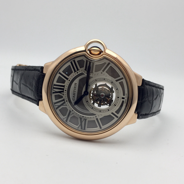Cartier 卡地亚 Ballon Bleu 蓝气球系列，W6920001。46毫米表径，18K玫瑰金表壳，深灰色立体表盘设计，罗马数字时标，陀飞轮功能，手动上弦机械机芯，动力储备50小时，专柜定价：765000元。 单表无附件。