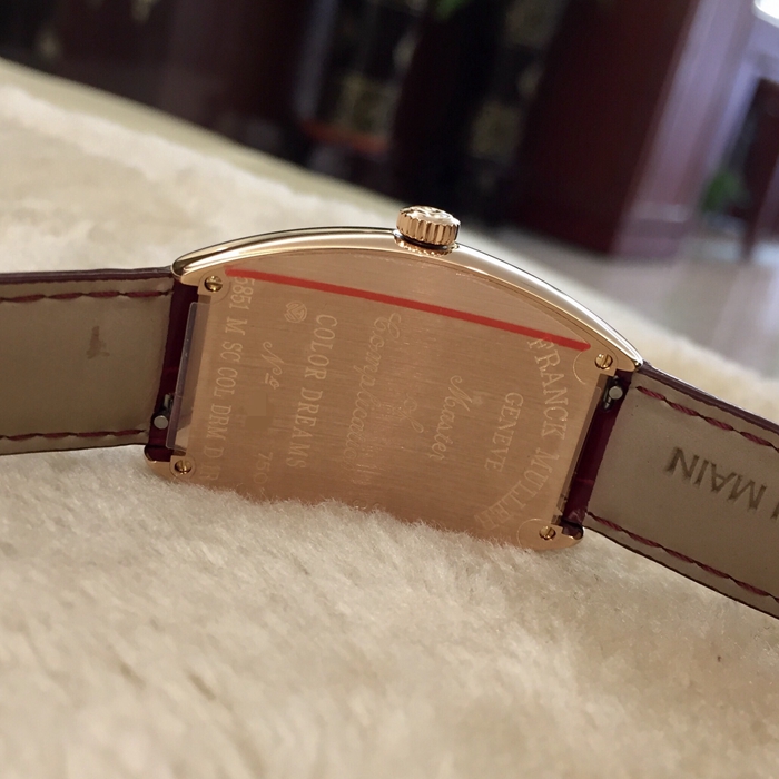 Franck Muller 法兰克穆勒 COLOR DREAMS 系列，5851 M SC COL DRM D 1R，45*32毫米表径，18K玫瑰金，原镶钻圈钻耳，彩字面盘，自动上弦机芯。专柜定价：286000港币。 全套附件齐全。
