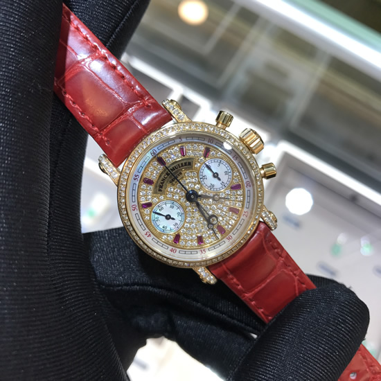 FRANCK MULLER 法兰克穆勒，2860 NA D CD。31毫米表径，18K玫瑰金，原镶钻圈钻耳，满天星面盘，计时功能手动上弦机械机械。 单表无附件。