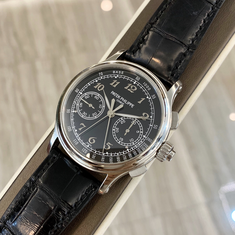 PATEK PHILIPPE 百达翡丽 超级复杂功能时计系列，5370P-001。41毫米表径，PT950表壳，纯黑色珐琅面盘，金质立体宝玑字块，双秒追针计时表，小秒针表盘，计时功能，Caliber CHR 29-535 PS手动上弦机械机芯，动力储备55-65小时。专柜定价：1826000元。 单表无附件。