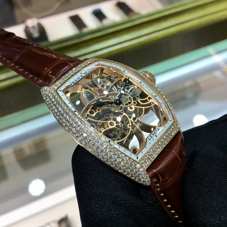 FRANCK MULLER 法兰克穆勒 MEN'S COLLECTION系列，8880 B S6 SQT D，39.6×55.4毫米表径，18K玫瑰金原钻表壳，镂空面盘，蓝宝石水晶玻璃表镜，手动上弦机械机芯。 单表无附件。