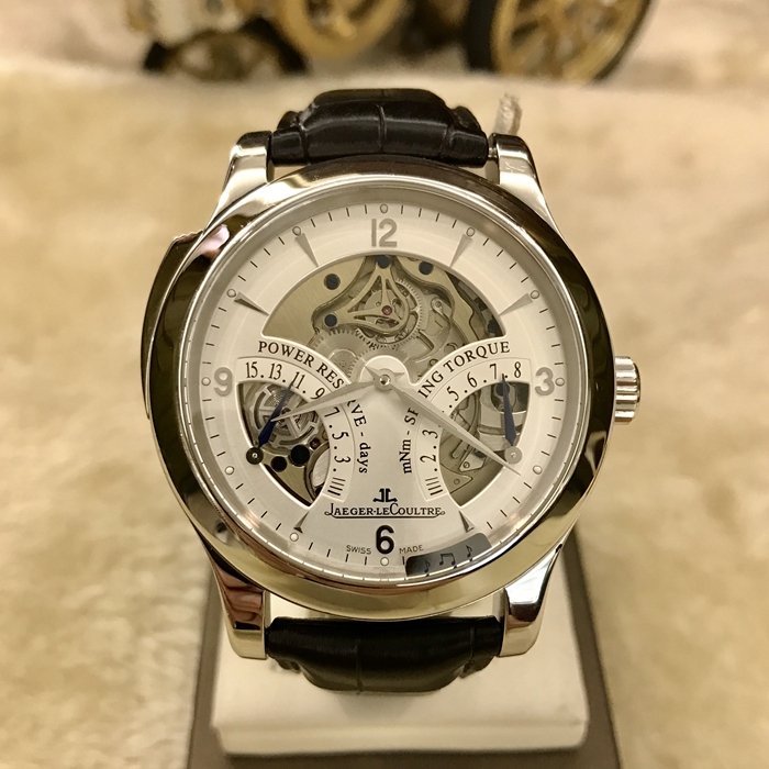 Jaeger-LeCoultre 积家 超卓复杂腕表系列，Q1646420。43毫米表径，PT950铂金表壳，银灰色表盘，三问报时功能，手动上弦机械机芯，15天动力超长储存。专柜定价：1540000元。 单表无附件。