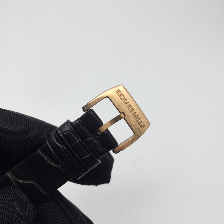 RICHARD MILLE 理查德米勒，RM 007。31*45毫米表径，18K玫瑰金原钻表壳，黑色面盘，6点位置日期显示，自动上弦机械机芯。 单表无附件。
