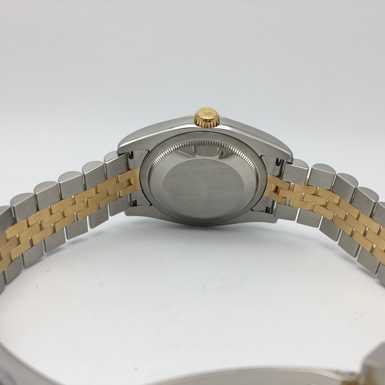 ROLEX 劳力士 日志型系列，116233。36毫米表径，18K黄金/精钢表壳，银色面盘，钻石时标，3点位置日期显示，自产3135自动上弦机械机芯，动力储备48小时，专柜定价：100800元。 全套附件齐全。