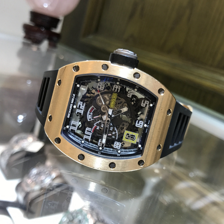 RICHARD MILLE 理查德米勒，RM 030 AO。50*42.7毫米表径，18K玫瑰金表壳，镂空面盘，7点位置日期显示，自动上弦机械机芯。 单表无附件。