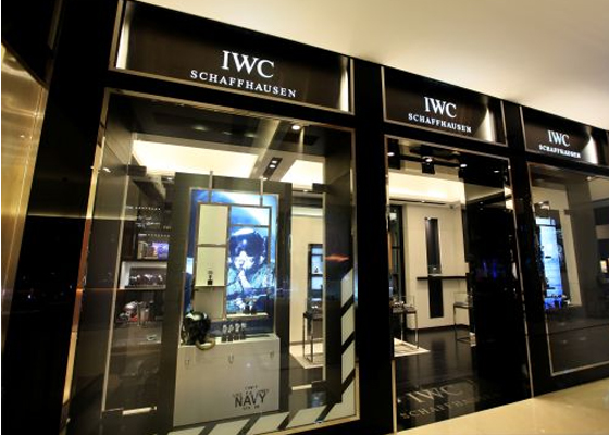 IWC万国表于圣莫里茨开设全新精品店
