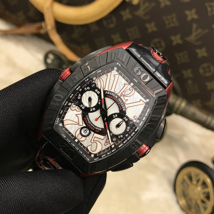FRANCK MULLER 法兰克穆勒 THE CONQUISTADOR LINE系列，9900 CC GP。48毫米表径，钛金属表壳，PVD红色镀层，6点位置日期显示，计时功能自动上弦机械机芯。 全套附件齐全。