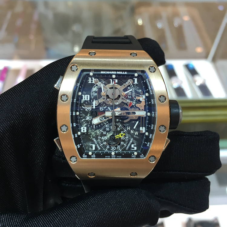 RICHARD MILLE 理查德米勒 男士系列，RM004。48*39.7毫米表径，18K玫瑰金表壳，镂空面盘，手动上弦机械机芯。 单表无附件。