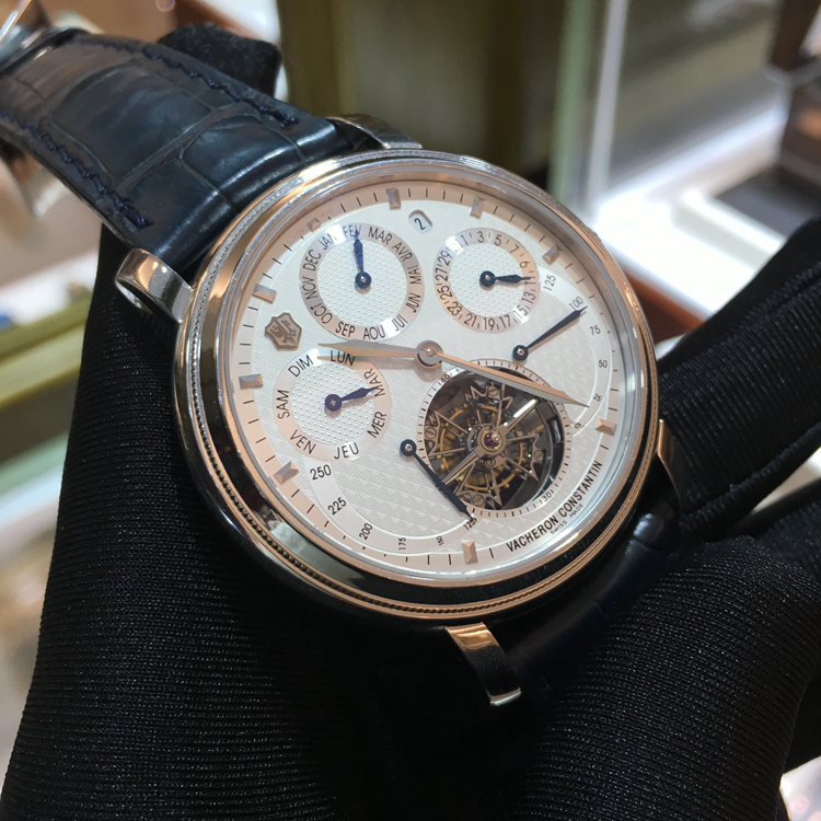 Vacheron Constantin 江诗丹顿，80251。万年历陀飞轮，铂金250周年纪念，手动机械机芯14天超长动力。 单表无附件。