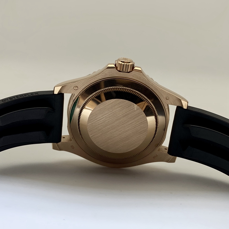 Rolex 劳力士 游艇名仕型系列，116695。40毫米表径，18K玫瑰金宝石表壳，满天星面盘，3点位置日期显示，自动上弦机械机芯。 单表无附件。