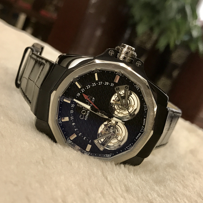 CORUM 昆仑 ADMIRAL'S CUP 海军上将杯，108.201.95/0F01 AN20，44毫米表径，钢间陶瓷。四五点位置、七八点位置镂空陀飞轮装置。手动上链机械机芯。 未使用品全套附件齐全。