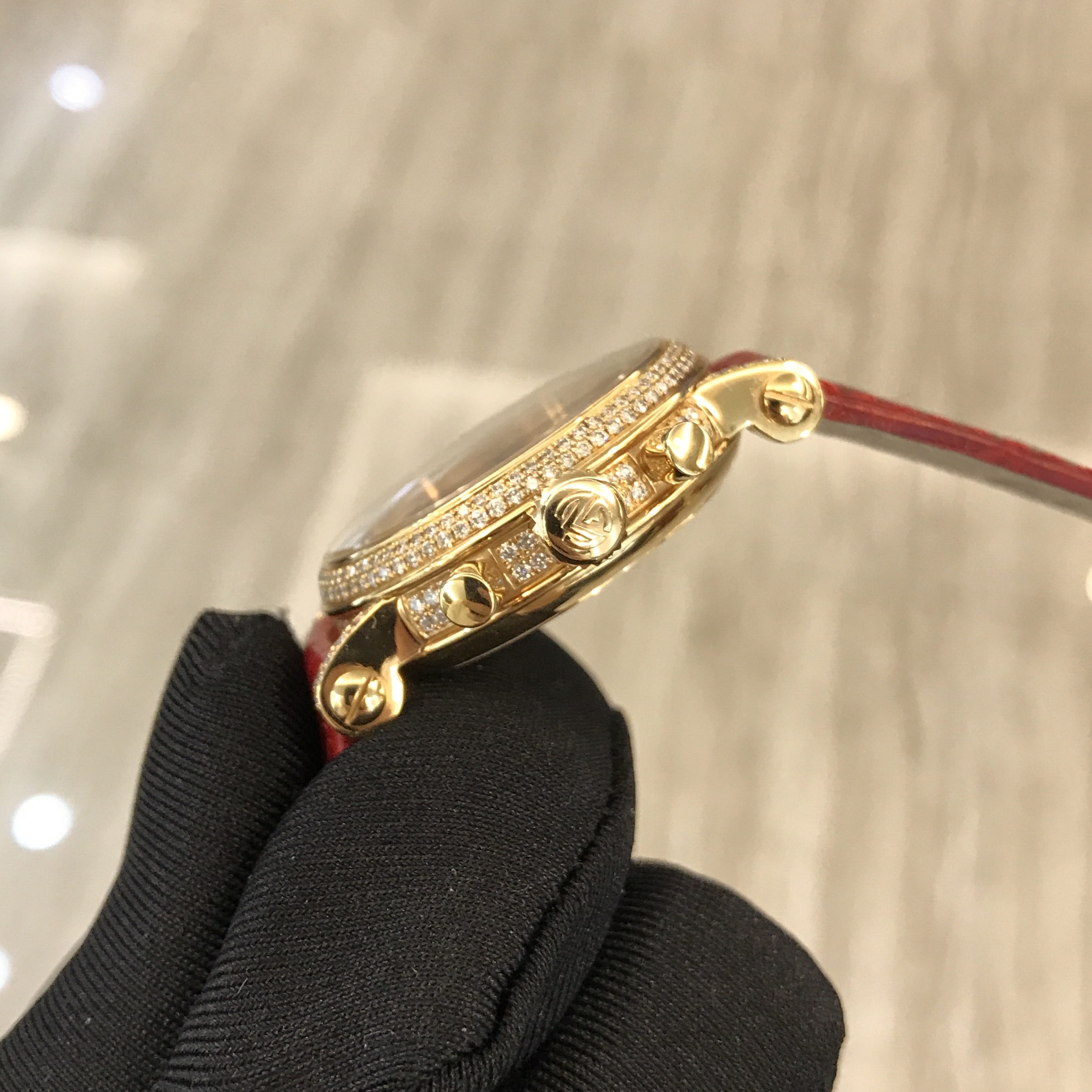 FRANCK MULLER 法兰克穆勒，2860 NA D CD。31毫米表径，18K玫瑰金，原镶钻圈钻耳，满天星面盘，计时功能手动上弦机械机械。 单表无附件。