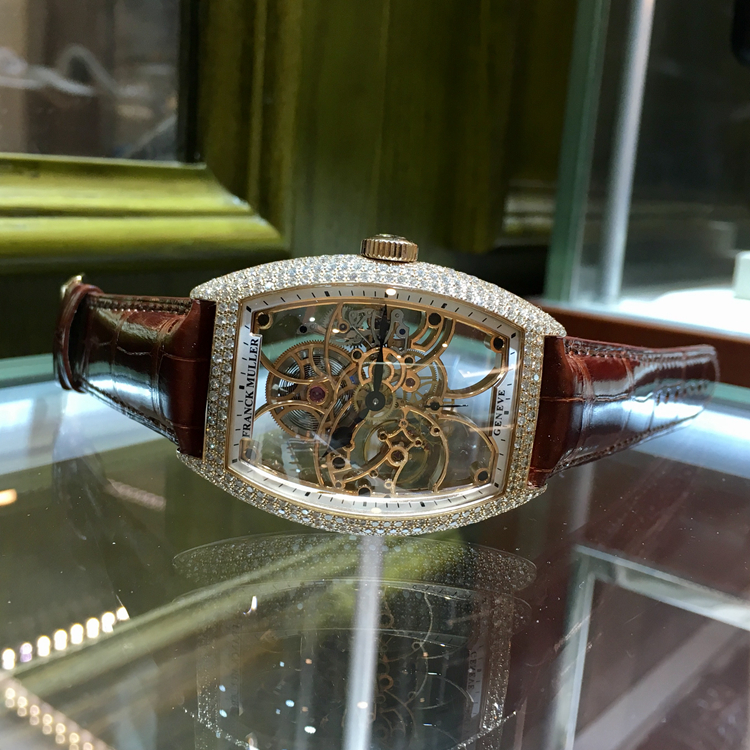 FRANCK MULLER 法兰克穆勒 MEN'S COLLECTION系列，8880 B S6 SQT D，39.6×55.4毫米表径，18K玫瑰金原钻表壳，镂空面盘，蓝宝石水晶玻璃表镜，手动上弦机械机芯。 单表无附件。
