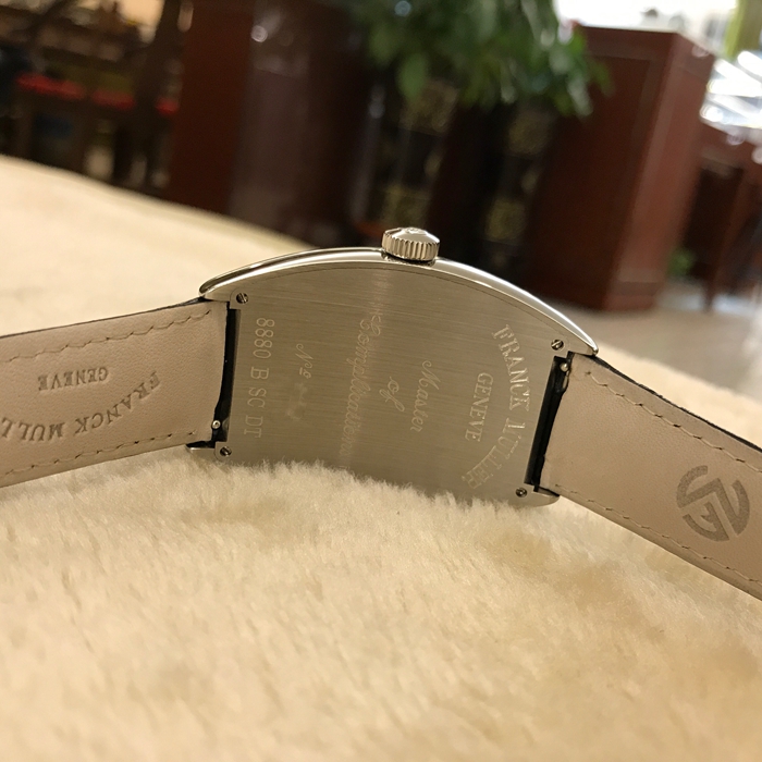 FRANCK MULLER 法兰克穆勒 CASABLANCA 系列，8880 B SC DT。39.5x55.3毫米表径。精钢表壳，黑字面盘，6点位置日期显示。自动上弦机械机芯。 未使用品全套附件齐全。