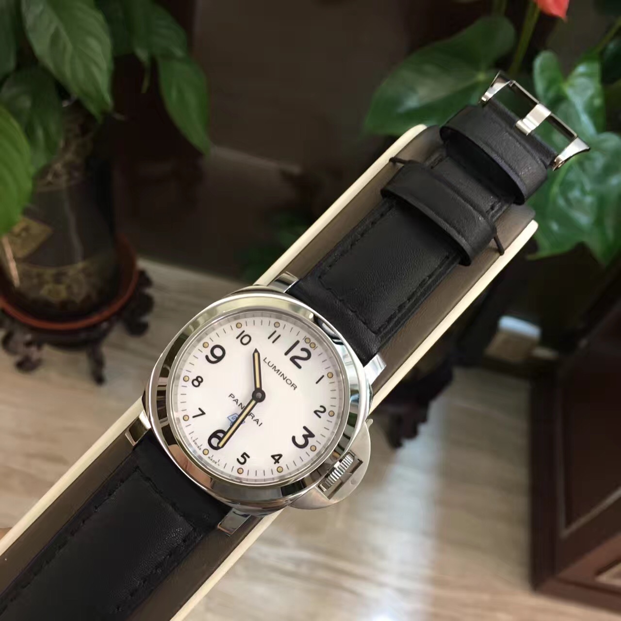 沛纳海PAM00630 表径44面膜 白面基础热门款