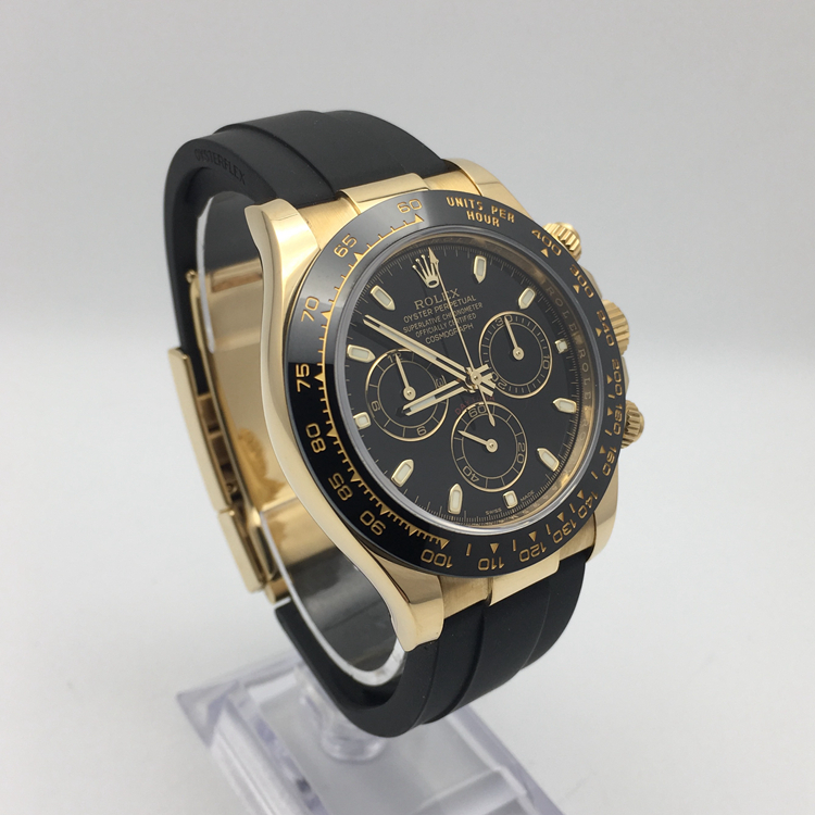Rolex 劳力士 宇宙计型迪通拿系列，116518ln-0035。40毫米表径，18K黄金表壳，陶瓷外圈连计速刻度，黑色面盘，计时功能，Cal.4130自动上弦机械机芯。专柜定价：214700元。  全套附件齐全。