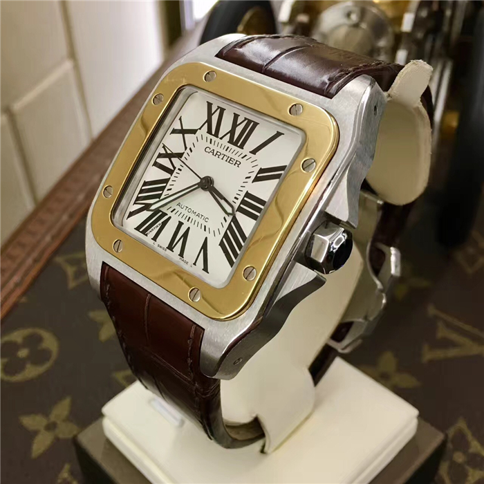 Cartier 卡地亚 桑托斯系列，?W20072X7。?51.1×41.3毫米表径，18K玫瑰金/精钢表壳，白色面盘，罗马数字时标，自动上弦机械机芯，动力储备42小时。 全套附件齐全?。