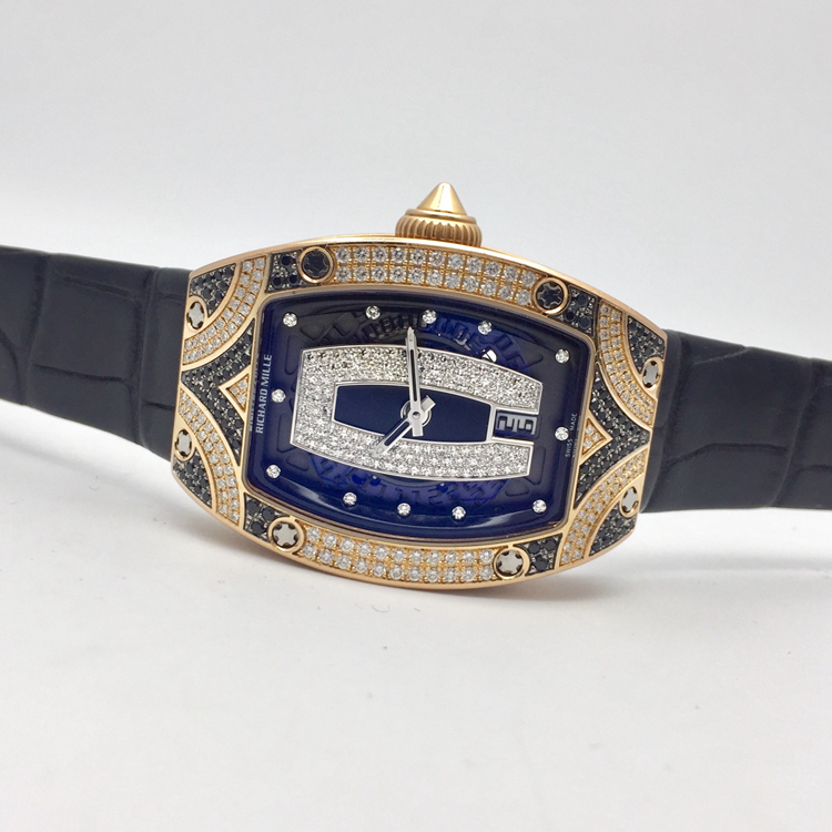 RICHARD MILLE 理查德米勒，RM 007。31*45毫米表径，18K玫瑰金原钻表壳，黑色面盘，6点位置日期显示，自动上弦机械机芯。 单表无附件。