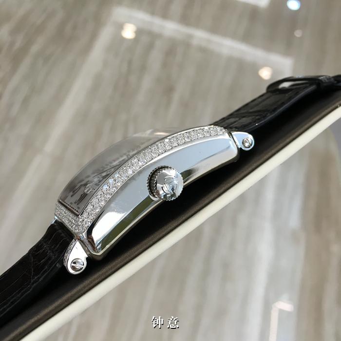 FRANCK MULLER 法兰克穆勒  Long Island 长岛系列，?1300 H R JR。?35*48.3毫米表径，?精钢后镶钻表壳，六点位置月相显示，自动上弦机械机芯。 全套附件齐全。