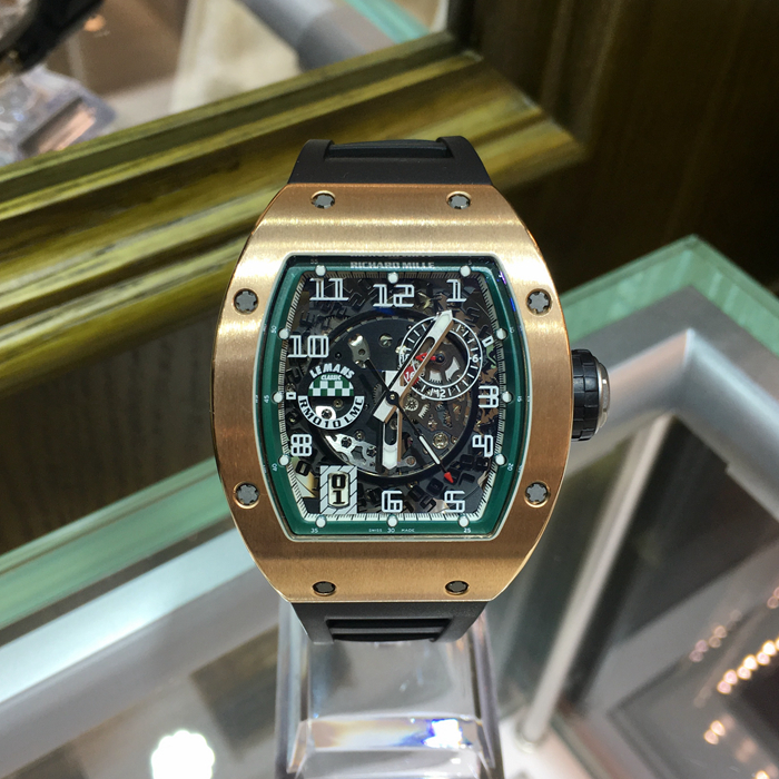 RICHARD MILLE 理查德米勒 男士系列，RM 010。18K玫瑰金勒芒赛道限量款，48x39.30毫米表径，酒桶型镂空面盘，7点位置日期显示，自动上弦机械机芯。 单表附保卡。