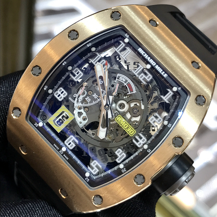 RICHARD MILLE 理查德米勒，RM 030 AO。50*42.7毫米表径，18K玫瑰金表壳，镂空面盘，7点位置日期显示，自动上弦机械机芯。 单表无附件。