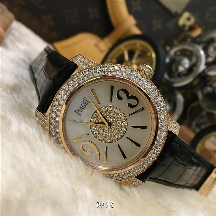 PIAGET 伯爵 LIMELIGHT系列，G0A33026。40毫米表径，18K玫瑰金镶钻表圈，珍珠母贝面盘，中央镶衬美钻（约重0.5克拉），18K玫瑰金时标刻度，自动上弦机械机芯，动力储备40小时。专柜定价：728400元。 全套附件齐全。